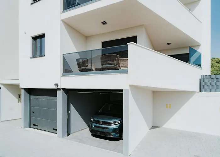 Sunset Waves Boutique Apartment *